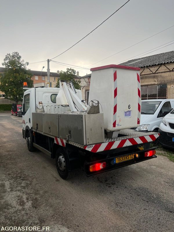 Nissan cabstar 2.5 dci nacelle 7m 129353km - Malá dodávka: obrázok 3 Nissan cabstar 2.5 dci nacelle 7m 129353km - Malá dodávka: obrázok 3