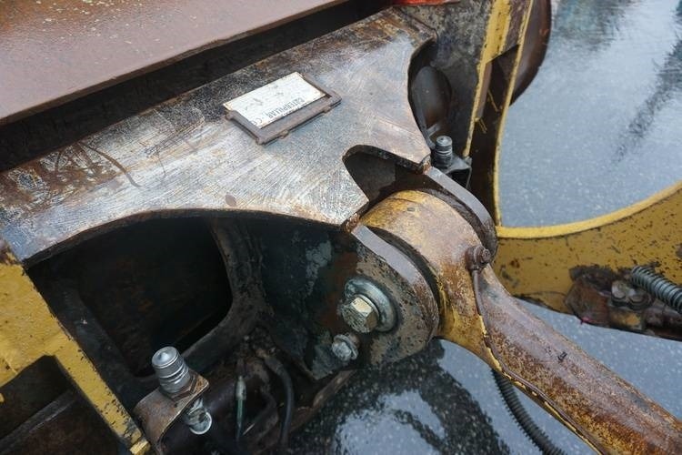 CAT 950 H - Kolesový nakladač: obrázok 3 CAT 950 H - Kolesový nakladač: obrázok 3