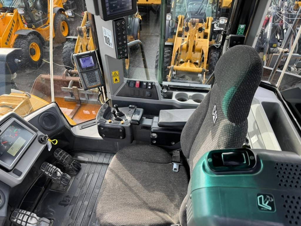 CAT 966M - Kolesový nakladač: obrázok 5 CAT 966M - Kolesový nakladač: obrázok 5