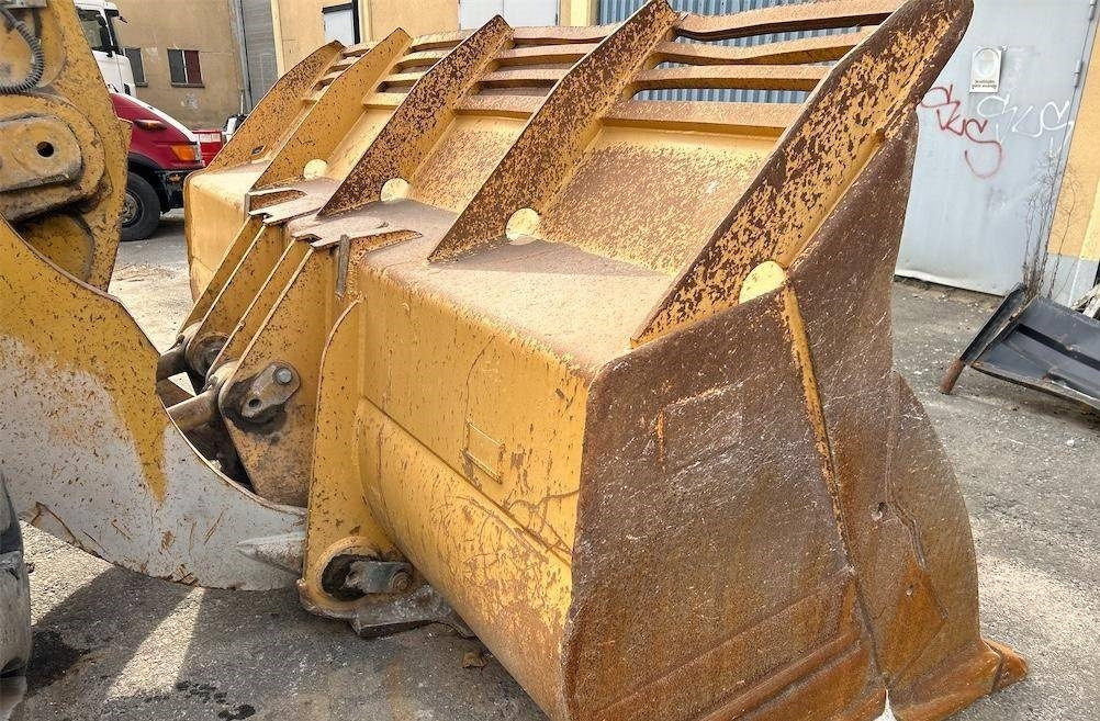 CATPILLAR 980K - Kolesový nakladač: obrázok 5 CATPILLAR 980K - Kolesový nakladač: obrázok 5