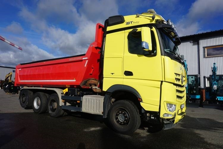Mercedes-Benz Arocs - Sklápač: obrázok 4 Mercedes-Benz Arocs - Sklápač: obrázok 4