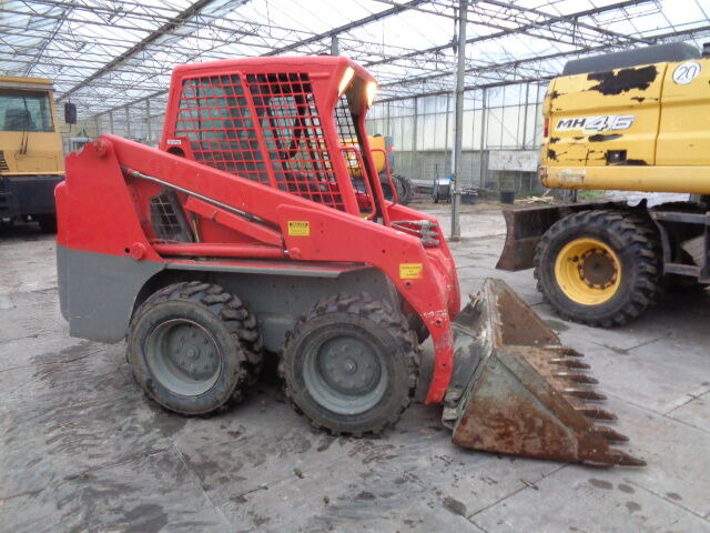 Bobcat S130 - Šmykom riadený nakladač: obrázok 1 Bobcat S130 - Šmykom riadený nakladač: obrázok 1