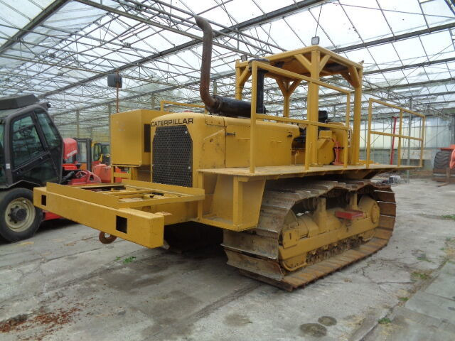 Caterpillar D6C - Buldozér: obrázok 1 Caterpillar D6C - Buldozér: obrázok 1