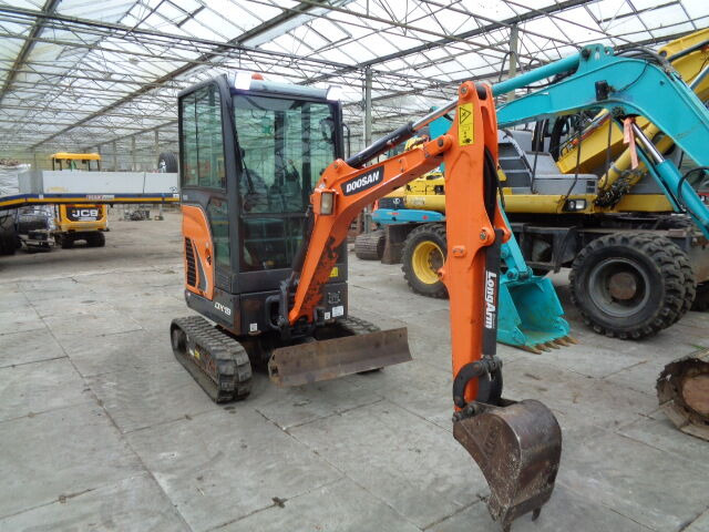 Doosan DX19 - Mini rýpadlo: obrázok 3 Doosan DX19 - Mini rýpadlo: obrázok 3