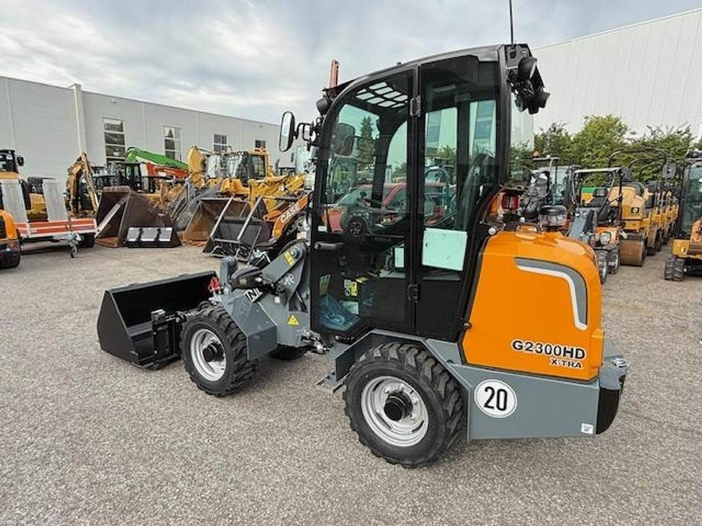 GiANT G2300 X-TRA HD - Kolesový nakladač: obrázok 2 GiANT G2300 X-TRA HD - Kolesový nakladač: obrázok 2