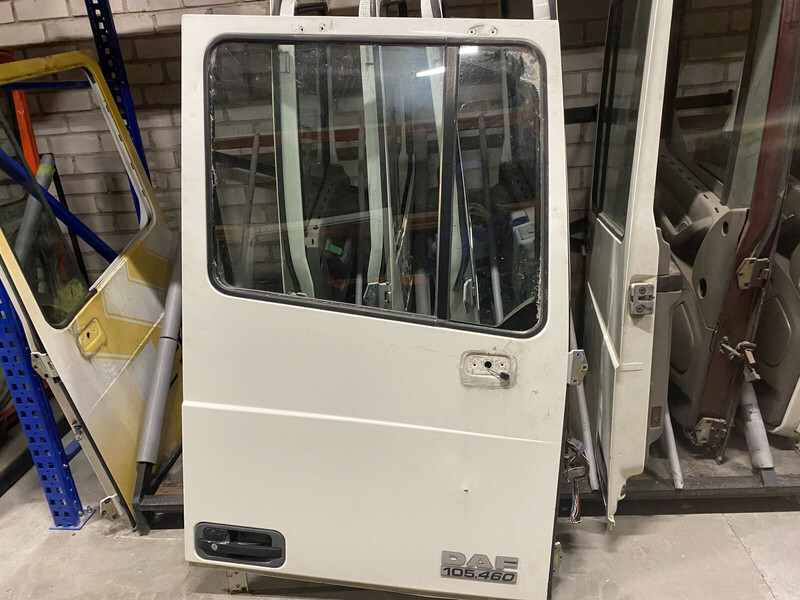 DAF RH - Dvere a diely pre Nákladné auto: obrázok 1 DAF RH - Dvere a diely pre Nákladné auto: obrázok 1