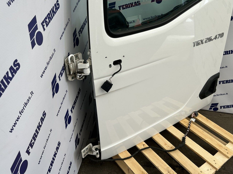 MAN door L.H. - Dvere a diely pre Nákladné auto: obrázok 2 MAN door L.H. - Dvere a diely pre Nákladné auto: obrázok 2