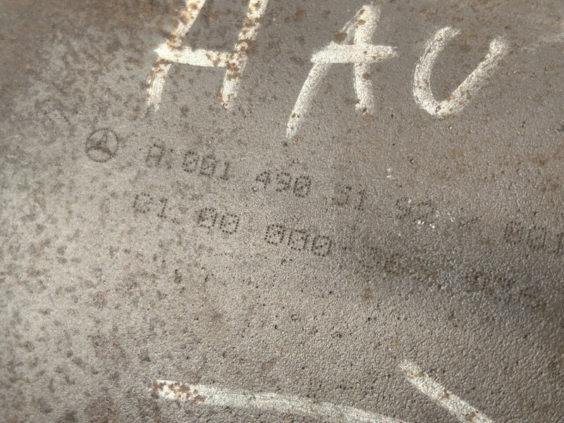 Mercedes-Benz exhaust catalyst filter - Katalyzátor pre Nákladné auto: obrázok 3 Mercedes-Benz exhaust catalyst filter - Katalyzátor pre Nákladné auto: obrázok 3