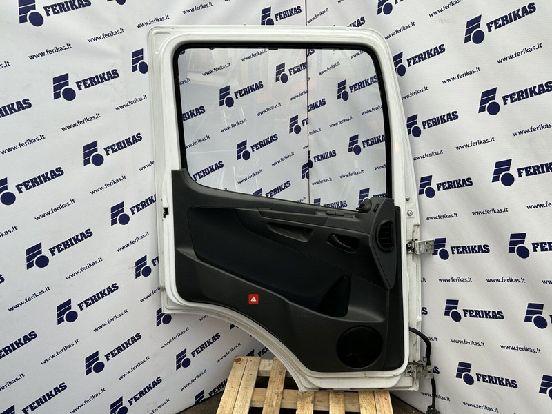 Mercedes-Benz left side doors - Dvere a diely pre Nákladné auto: obrázok 4 Mercedes-Benz left side doors - Dvere a diely pre Nákladné auto: obrázok 4