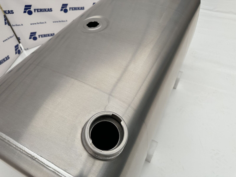 Volvo New aluminum fuel tank 375L - Palivová nádrž pre Nákladné auto: obrázok 4 Volvo New aluminum fuel tank 375L - Palivová nádrž pre Nákladné auto: obrázok 4