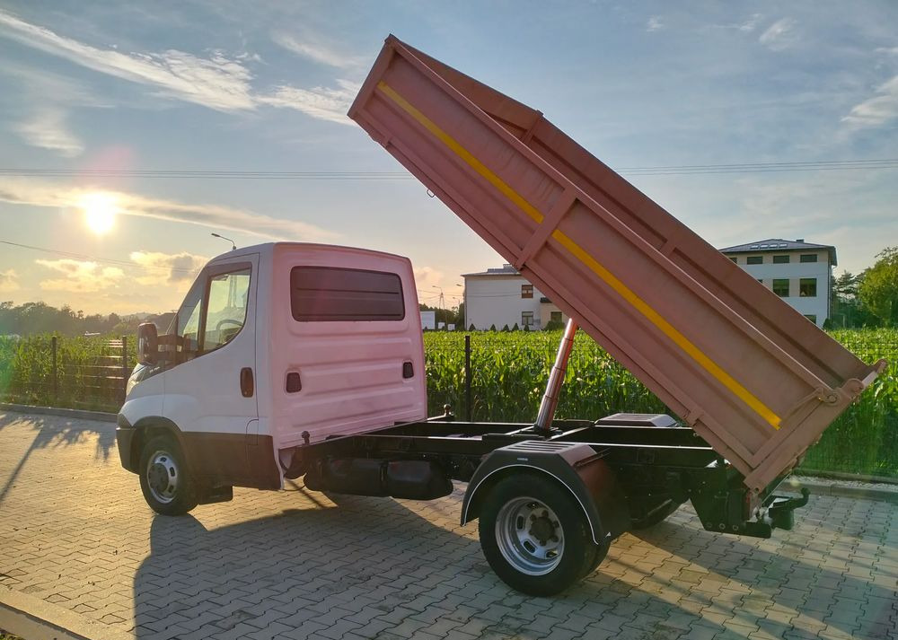 Iveco Daily 35C13 wywrotka wywrot kiper tipper wyklapac - Dodávka sklápač: obrázok 5 Iveco Daily 35C13 wywrotka wywrot kiper tipper wyklapac - Dodávka sklápač: obrázok 5