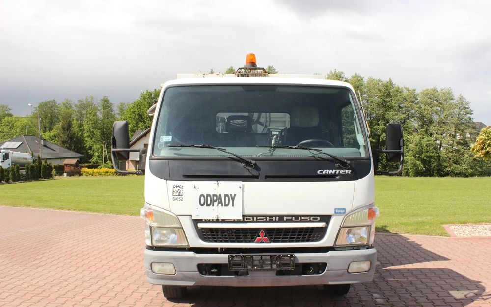 Mitsubishi CANTER 7C15 - Auto na odvoz odpadu: obrázok 4 Mitsubishi CANTER 7C15 - Auto na odvoz odpadu: obrázok 4