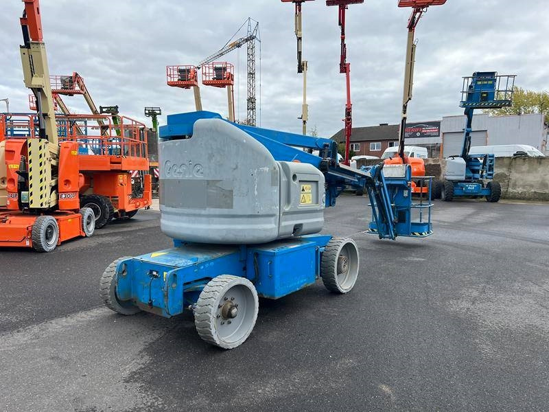 Genie Z40/23 NRJ elektro 14m (1825) - Kĺbová pracovná plošina: obrázok 3 Genie Z40/23 NRJ elektro 14m (1825) - Kĺbová pracovná plošina: obrázok 3