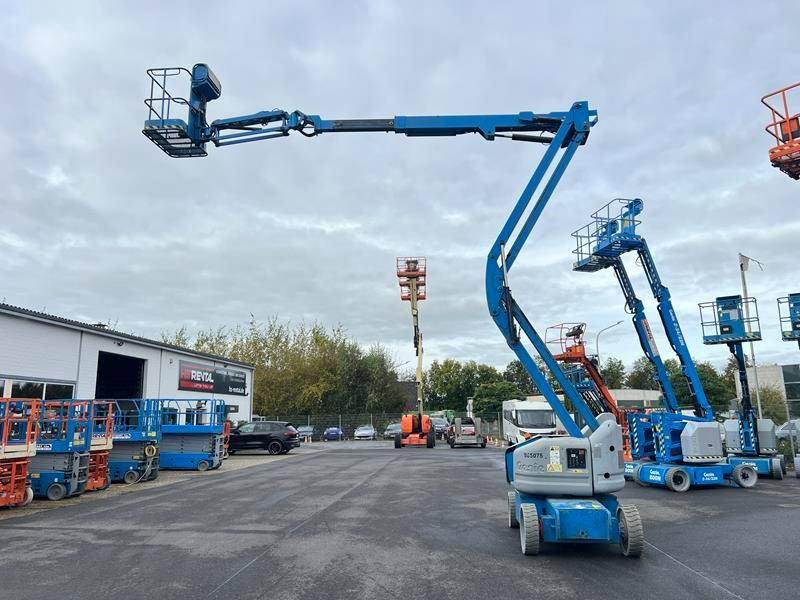 Leasing Genie Z40/23 NRJ elektro 14m (1825) Genie Z40/23 NRJ elektro 14m (1825): obrázok 13 Leasing Genie Z40/23 NRJ elektro 14m (1825) Genie Z40/23 NRJ elektro 14m (1825): obrázok 13