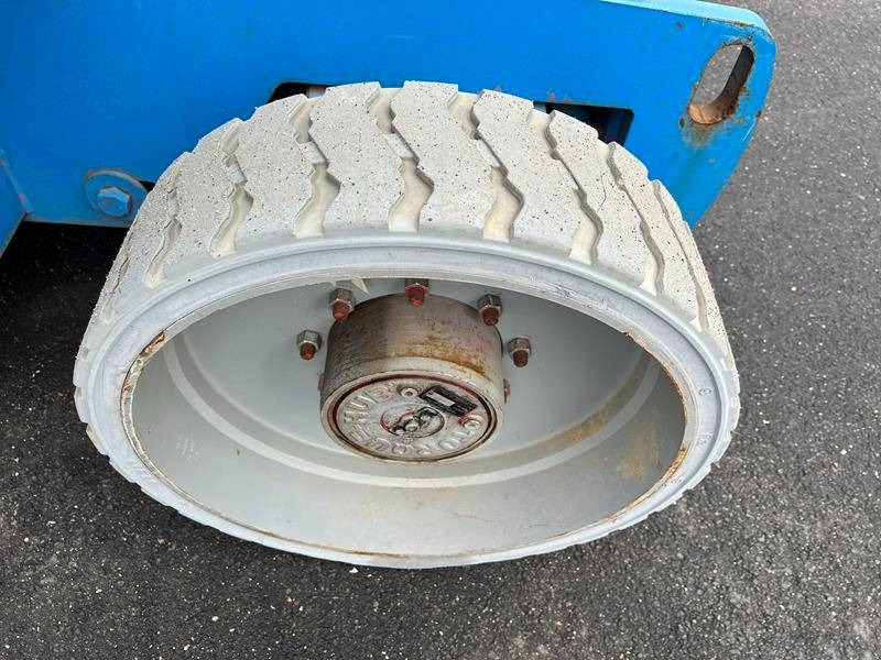 Leasing Genie Z40/23 NRJ elektro 14m (1825) Genie Z40/23 NRJ elektro 14m (1825): obrázok 17 Leasing Genie Z40/23 NRJ elektro 14m (1825) Genie Z40/23 NRJ elektro 14m (1825): obrázok 17