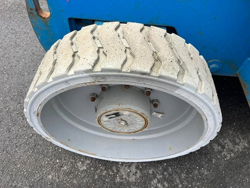 Leasing Genie Z40/23 NRJ elektro 14m (1825) Genie Z40/23 NRJ elektro 14m (1825): obrázok 16 Leasing Genie Z40/23 NRJ elektro 14m (1825) Genie Z40/23 NRJ elektro 14m (1825): obrázok 16