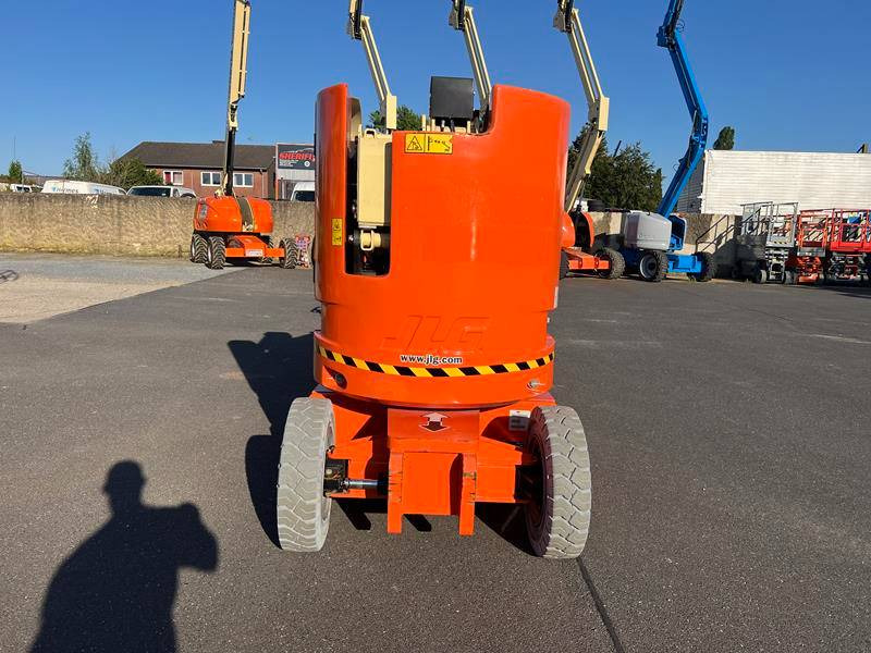 JLG E300 AJP elektro 11m (1791) - Kĺbová pracovná plošina: obrázok 3 JLG E300 AJP elektro 11m (1791) - Kĺbová pracovná plošina: obrázok 3