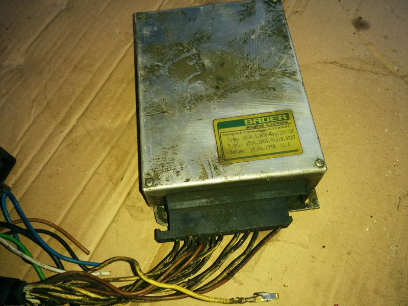 Bosch Bader 0504.1.A00 EST-32 - Riadiaca jednotka: obrázok 4 Bosch Bader 0504.1.A00 EST-32 - Riadiaca jednotka: obrázok 4