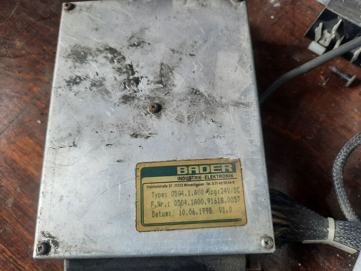 Bosch Bader 0504.1.A00 EST-32 Volvo - Riadiaca jednotka pre Autobus: obrázok 1 Bosch Bader 0504.1.A00 EST-32 Volvo - Riadiaca jednotka pre Autobus: obrázok 1