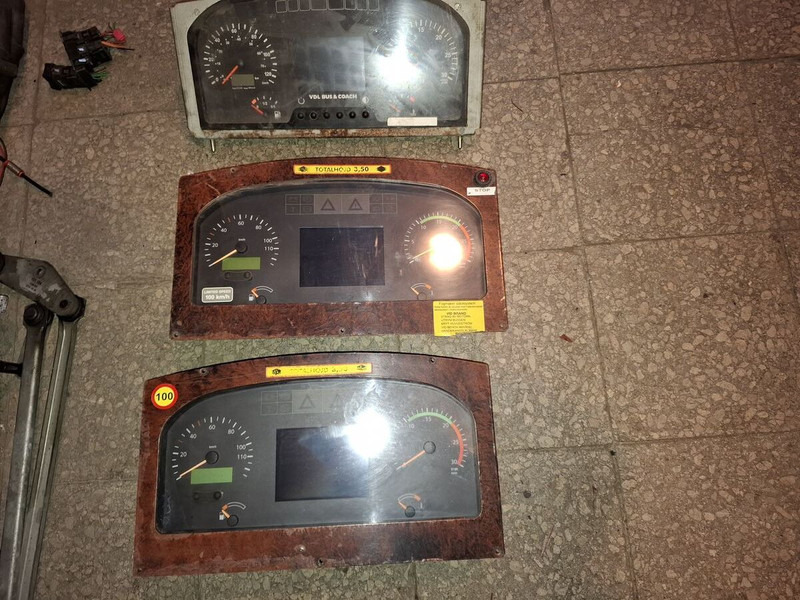 MAN DAF/ NEOPLAN. Mersedes. Iveko - Palubná doska: obrázok 1 MAN DAF/ NEOPLAN. Mersedes. Iveko - Palubná doska: obrázok 1