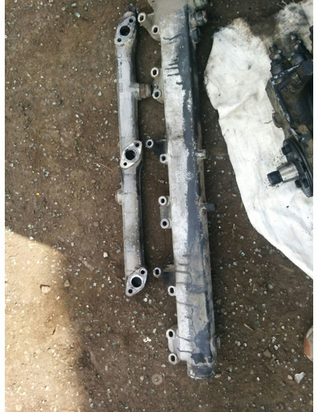 MAN / Турбина 53271013060c головка - Motor a diely: obrázok 4 MAN / Турбина 53271013060c головка - Motor a diely: obrázok 4