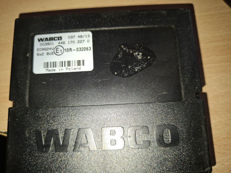 MAN VDO 412.409/007/002. 412.413.009\008 . 412.413.005.003 - Riadiaca jednotka: obrázok 4 MAN VDO 412.409/007/002. 412.413.009\008 . 412.413.005.003 - Riadiaca jednotka: obrázok 4