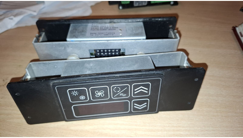 MAN Wabco 037 20/05 . 4461950040 - Riadiaca jednotka: obrázok 1 MAN Wabco 037 20/05 . 4461950040 - Riadiaca jednotka: obrázok 1