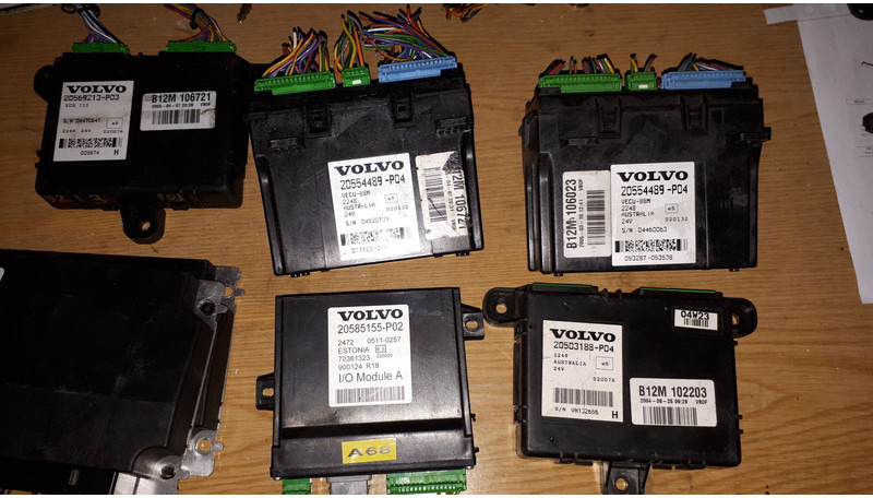 Volvo 20744283-01 .20514900-03. 20585155-P02/20554489-P04/.2050318 - Riadiaca jednotka: obrázok 2 Volvo 20744283-01 .20514900-03. 20585155-P02/20554489-P04/.2050318 - Riadiaca jednotka: obrázok 2