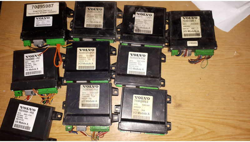 Volvo 20744283-01 .20514900-03. 20585155-P02/20554489-P04/.2050318 - Riadiaca jednotka: obrázok 1 Volvo 20744283-01 .20514900-03. 20585155-P02/20554489-P04/.2050318 - Riadiaca jednotka: obrázok 1