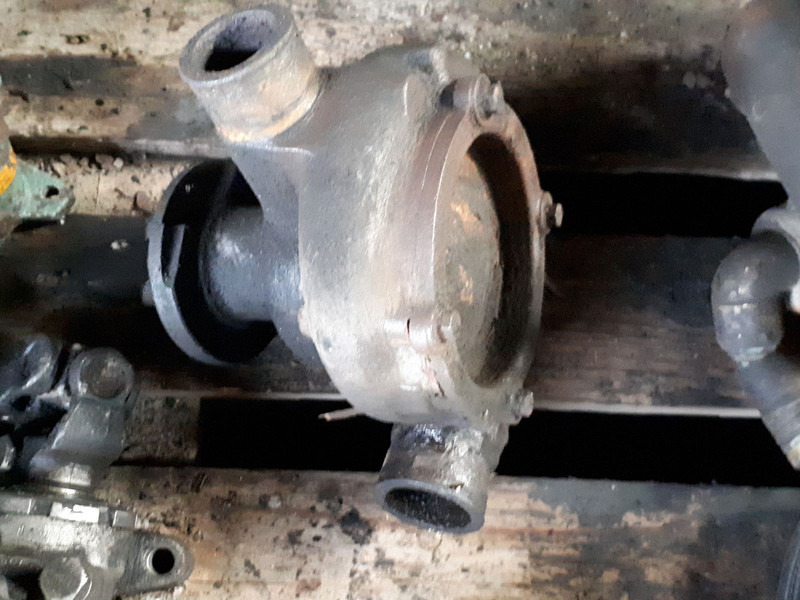 Volvo 4572010401. A4962010231 - Vodná pumpa: obrázok 2 Volvo 4572010401. A4962010231 - Vodná pumpa: obrázok 2