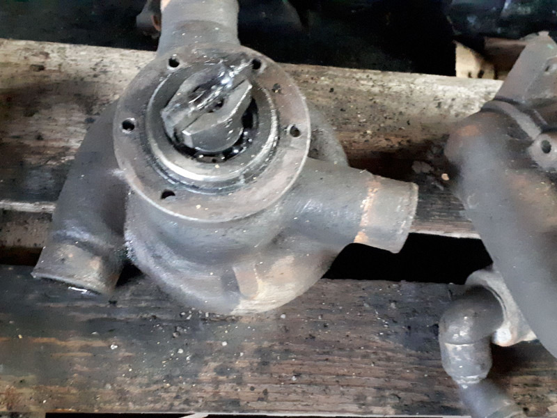 Volvo 4572010401. A4962010231 - Vodná pumpa: obrázok 4 Volvo 4572010401. A4962010231 - Vodná pumpa: obrázok 4