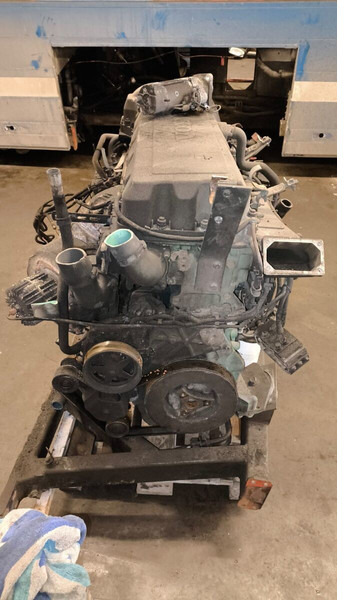 Volvo D9B380/ D9B-360 .G9A-300 D9B310. D9A.-340 - Motor: obrázok 4 Volvo D9B380/ D9B-360 .G9A-300 D9B310. D9A.-340 - Motor: obrázok 4