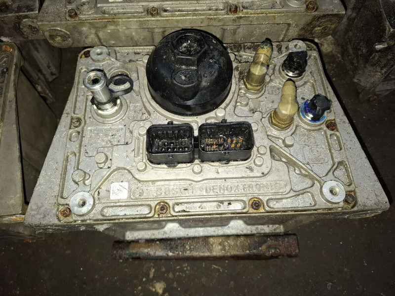 Volvo Помпа подкачки АБЛУ Б12 с подкачкой - Palivový filter: obrázok 3 Volvo Помпа подкачки АБЛУ Б12 с подкачкой - Palivový filter: obrázok 3
