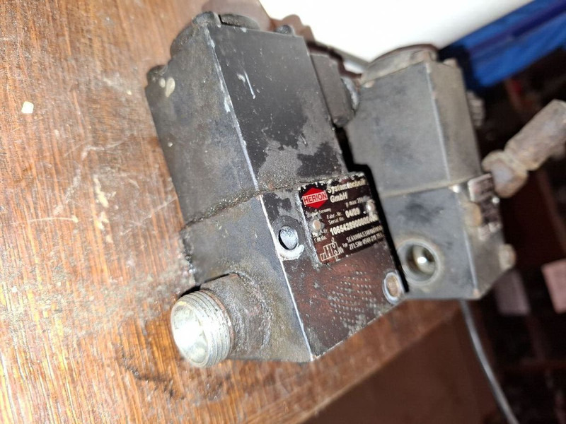 Volvo ZFLS / Herion - Hydraulický valec: obrázok 2 Volvo ZFLS / Herion - Hydraulický valec: obrázok 2