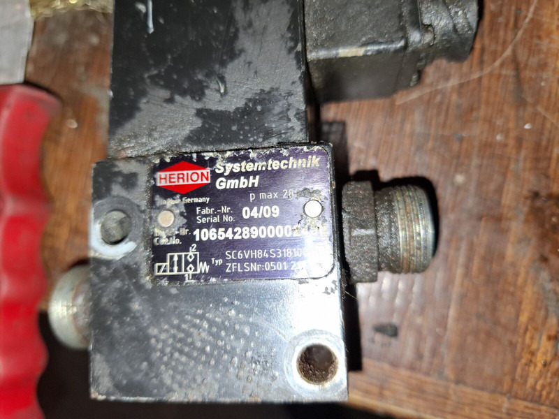 Volvo ZFLS / Herion - Hydraulický valec: obrázok 1 Volvo ZFLS / Herion - Hydraulický valec: obrázok 1