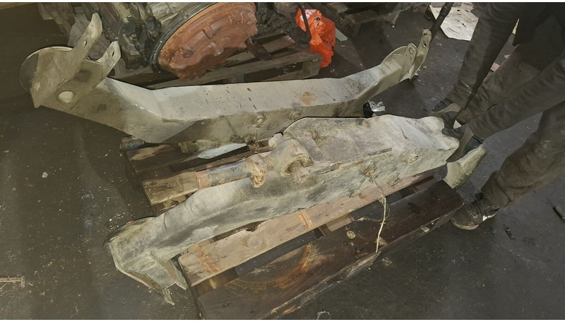 Volvo кронштейн заднего моста мерседес - Oceľové odpruženie: obrázok 5 Volvo кронштейн заднего моста мерседес - Oceľové odpruženie: obrázok 5