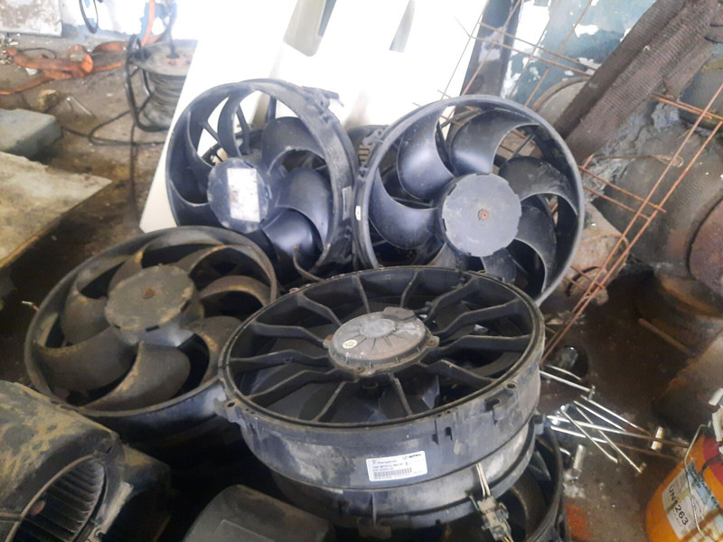 Volvo масляный мотор вентилятора SAUER DANFOSS C19.2L00888\174 - Ventilátor: obrázok 1 Volvo масляный мотор вентилятора SAUER DANFOSS C19.2L00888\174 - Ventilátor: obrázok 1