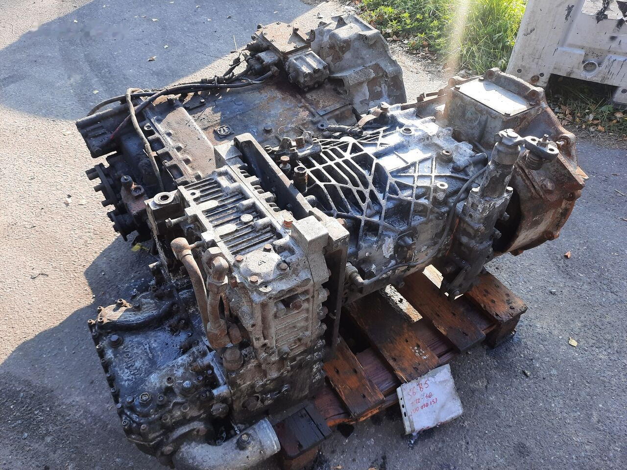 ZF 16S130 .8S180IT . 6S150C. 8S140 IT.6S80+GV80/ 6S90/ S5-24-3 / 6S Van Hool Neoplan - Prevodovka pre Autobus: obrázok 1 ZF 16S130 .8S180IT . 6S150C. 8S140 IT.6S80+GV80/ 6S90/ S5-24-3 / 6S Van Hool Neoplan - Prevodovka pre Autobus: obrázok 1