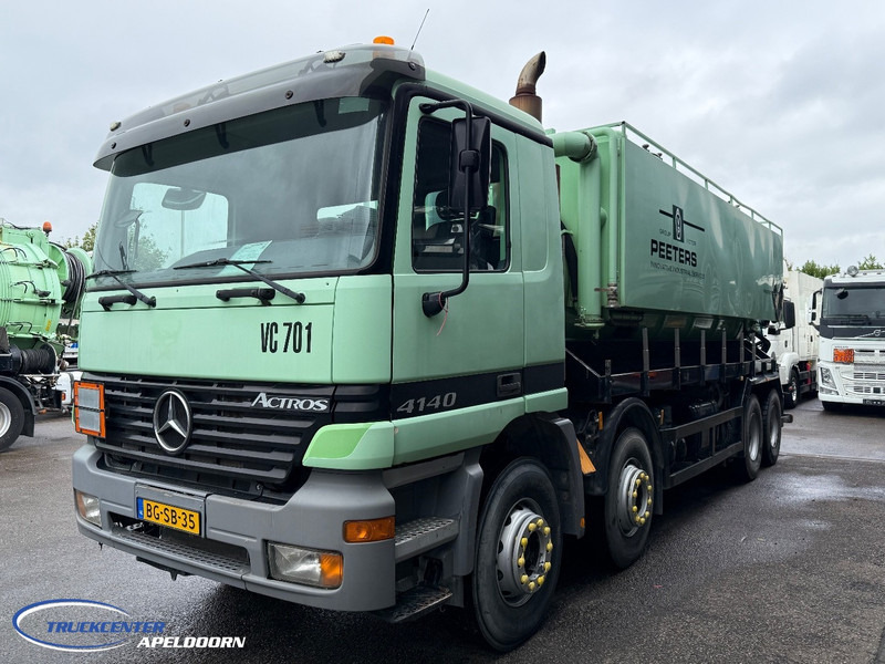 Mercedes-Benz Actros 4140 8x4 Naafreductie, Bladgeveerd, ADR - Fekálne vozidlo: obrázok 3 Mercedes-Benz Actros 4140 8x4 Naafreductie, Bladgeveerd, ADR - Fekálne vozidlo: obrázok 3