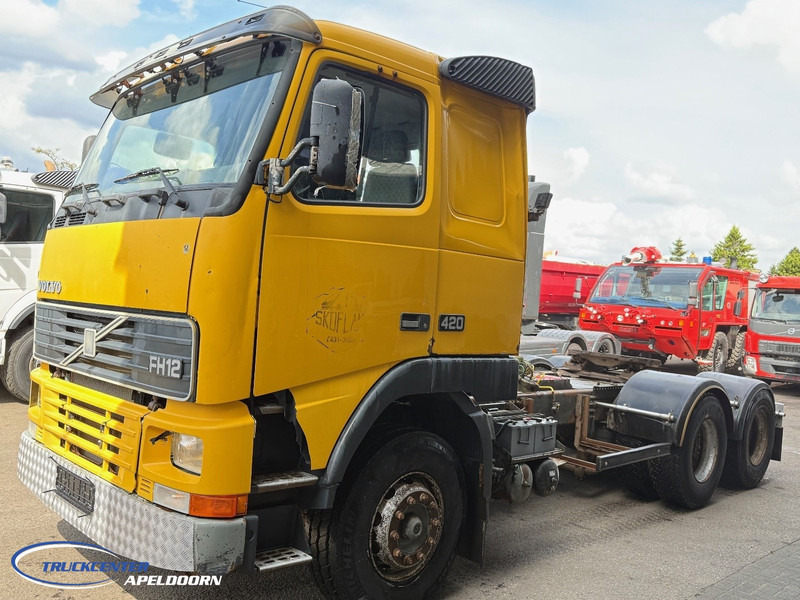 Volvo FH 12 - 420 6x4, Handgeschakeld, Euro 2, Hydrauliek - Ťahač: obrázok 2 Volvo FH 12 - 420 6x4, Handgeschakeld, Euro 2, Hydrauliek - Ťahač: obrázok 2