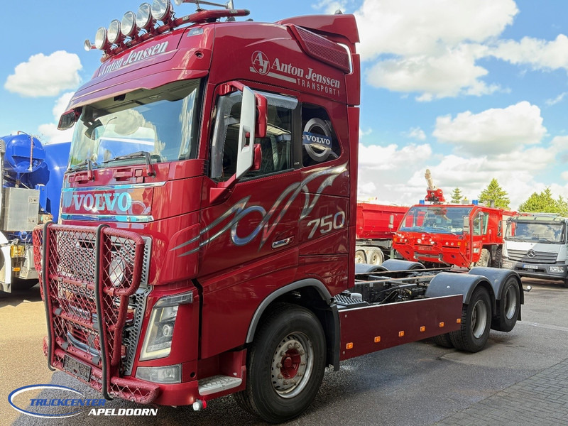 Volvo FH 750 6x4 Tandemlift, Retarder, PTO - Podvozek s kabinou: obrázok 3 Volvo FH 750 6x4 Tandemlift, Retarder, PTO - Podvozek s kabinou: obrázok 3