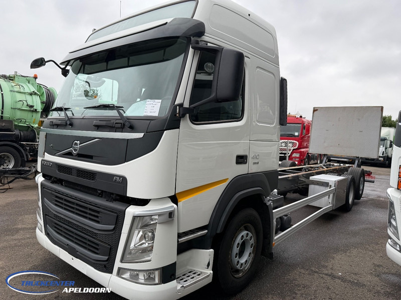 Volvo FM 410 379000 km, 6x2, Globetrotter - Podvozek s kabinou: obrázok 3 Volvo FM 410 379000 km, 6x2, Globetrotter - Podvozek s kabinou: obrázok 3