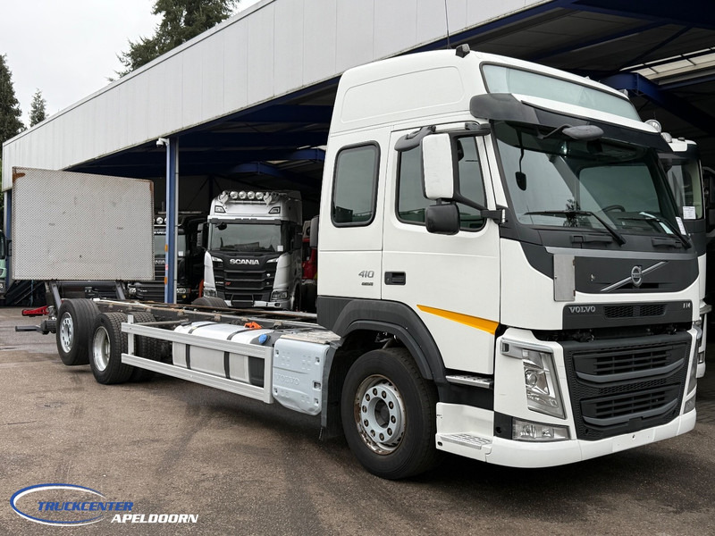 Volvo FM 410 379000 km, 6x2, Globetrotter - Podvozek s kabinou: obrázok 1 Volvo FM 410 379000 km, 6x2, Globetrotter - Podvozek s kabinou: obrázok 1