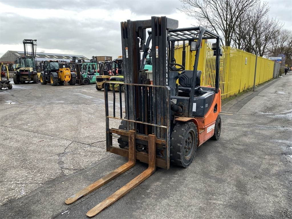 Doosan D25S-5 - Dieselový vysokozdvižný vozík: obrázok 2 Doosan D25S-5 - Dieselový vysokozdvižný vozík: obrázok 2