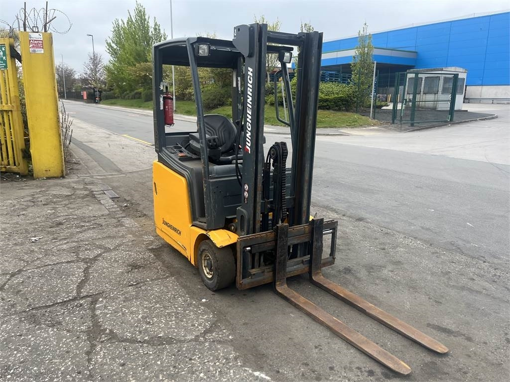 Jungheinrich EFG215 - Elektrický vysokozdvižný vozík: obrázok 3 Jungheinrich EFG215 - Elektrický vysokozdvižný vozík: obrázok 3