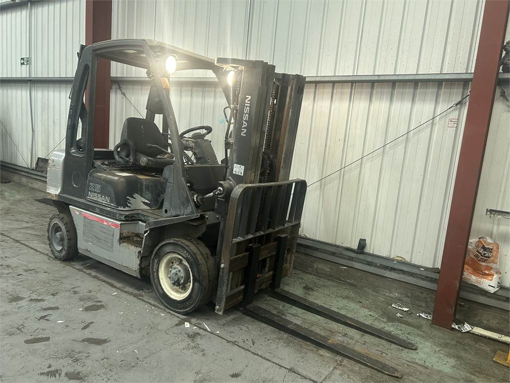 Nissan Y1D2A25Q - Dieselový vysokozdvižný vozík: obrázok 4 Nissan Y1D2A25Q - Dieselový vysokozdvižný vozík: obrázok 4