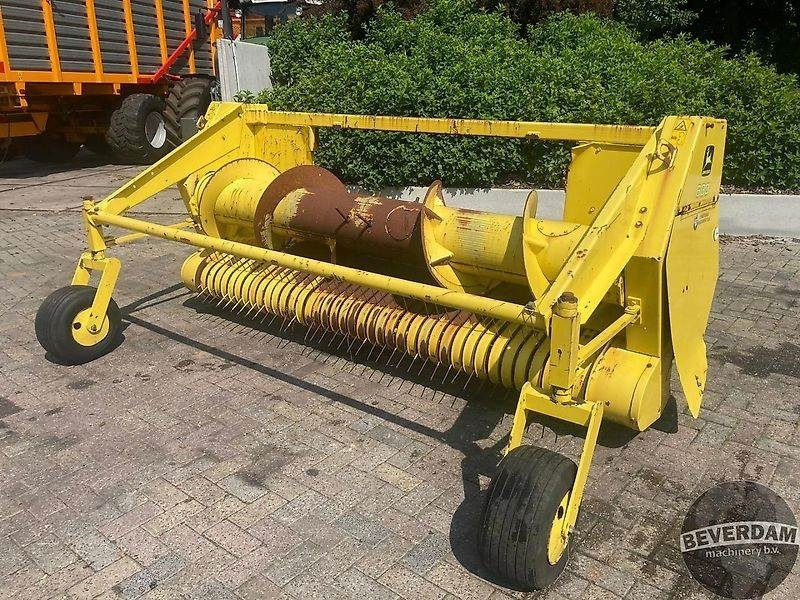 John Deere Pick-up 630 - Příslušenstvo na kombajn: obrázok 1 John Deere Pick-up 630 - Příslušenstvo na kombajn: obrázok 1