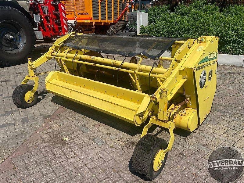John Deere Pick-up 630A - Příslušenstvo na kombajn: obrázok 1 John Deere Pick-up 630A - Příslušenstvo na kombajn: obrázok 1