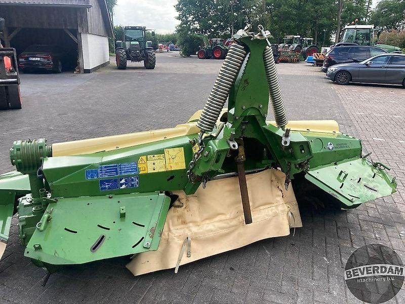 Krone Easy Cut B 1000 CV - EC F 320 CV - Kosačka: obrázok 4 Krone Easy Cut B 1000 CV - EC F 320 CV - Kosačka: obrázok 4