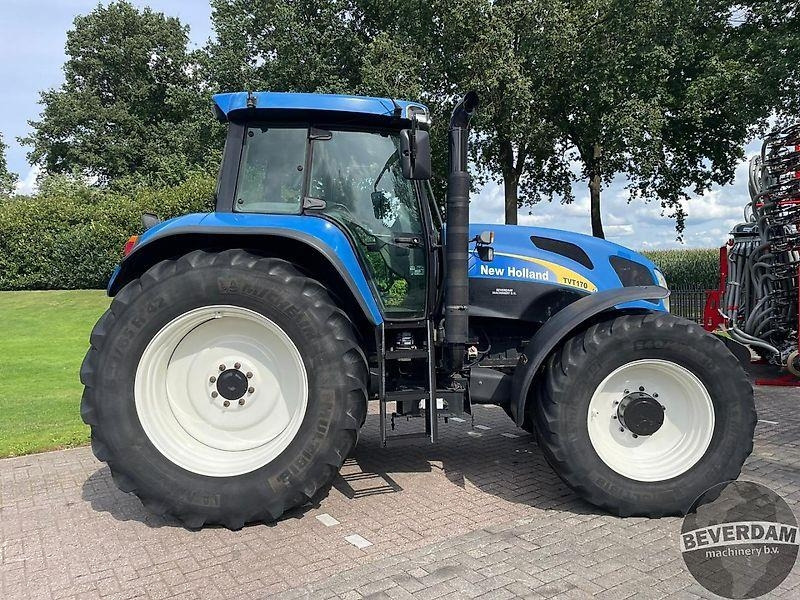 New Holland TVT 170 - Traktor: obrázok 5 New Holland TVT 170 - Traktor: obrázok 5